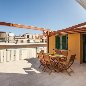 https://casa-rosaria-taormina.taorminaitalyhotels.com